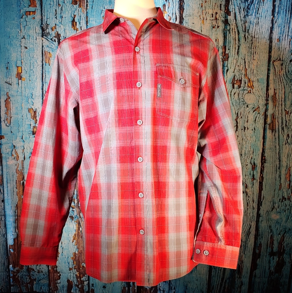 Columbia causal dress outdoors shirt